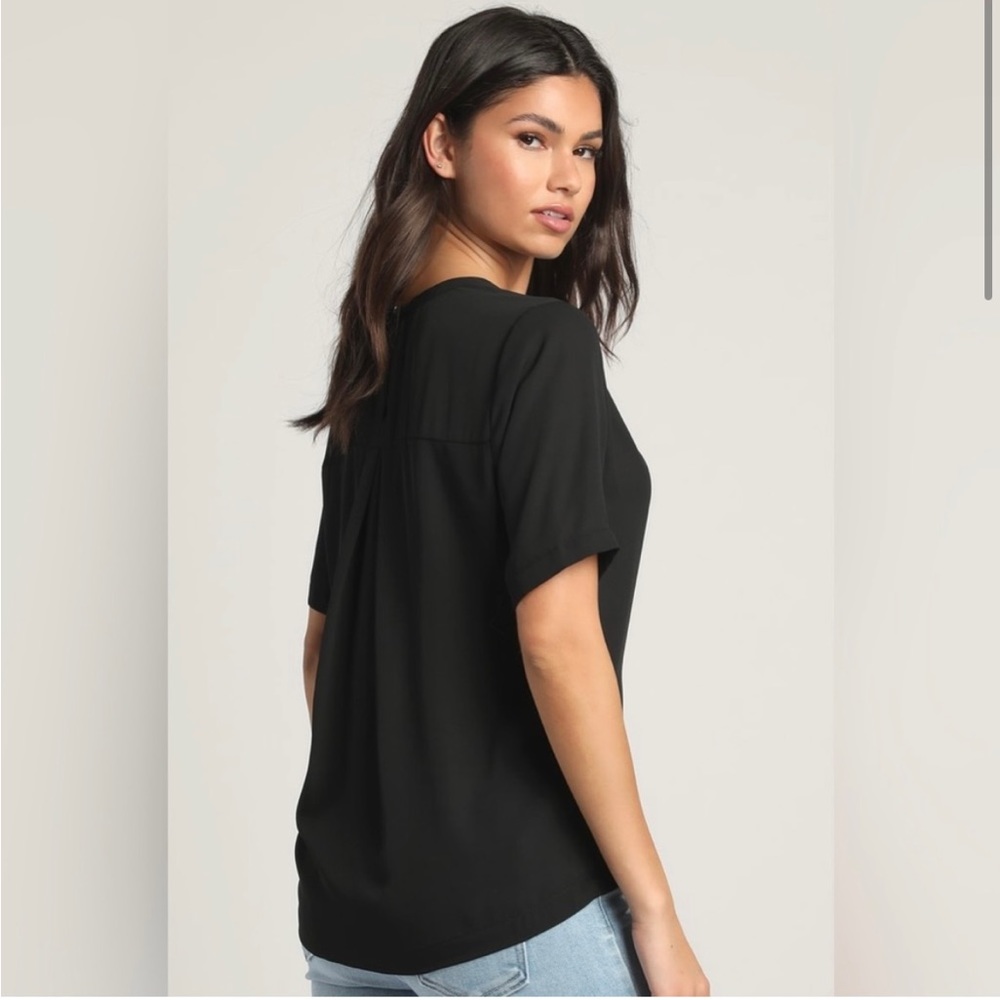Lulu’s Simply Sophisticated Black Cutout Top